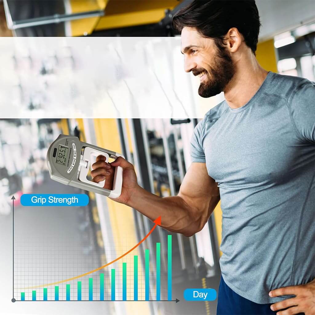 Hombre usando el EsencialLuz GripPro para medir su fuerza de agarre en un gimnasio, mostrando gráfico de progreso.